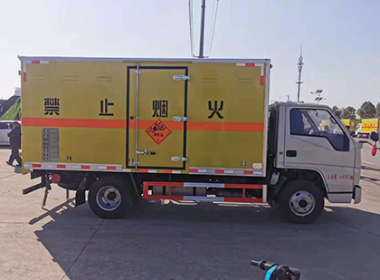 潼关爆破器材运输车