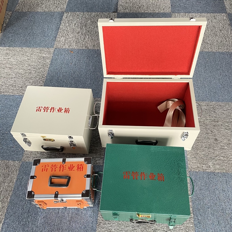 潼关爆破工程作业箱如何选择？玻璃钢与传统材质的全面对比